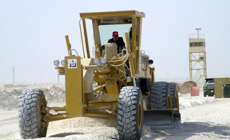 occupation, construction machinery, construction, mode of transportation, 1080P, building, mature adult, work, mature men, construction industry, outdoors