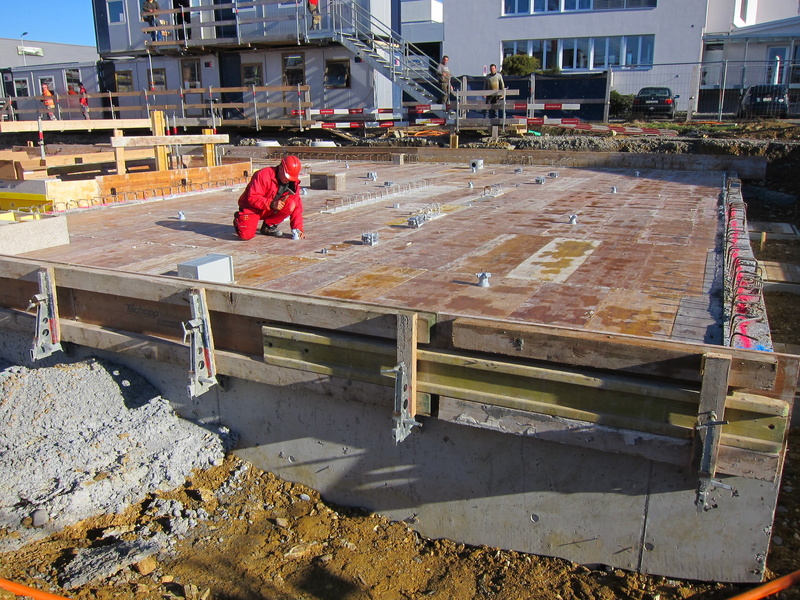 shell, working, clothing, site, industry, men, day, construction site, building exterior, architecture, development, machinery, 2K, one person, built structure