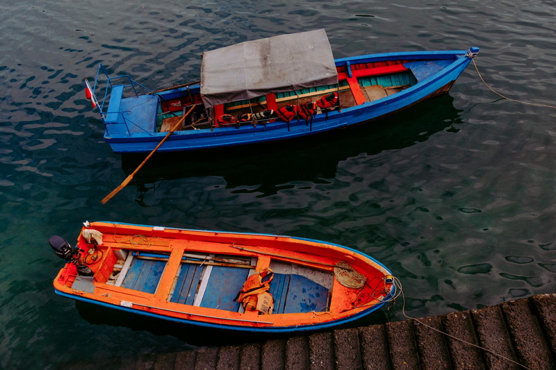 complementary, two, boat, oar, vessel, day, 4K, pacific, fish, vehicle, reflection, work, moored, outdoors, nature, simple, water, fishing boat, orange