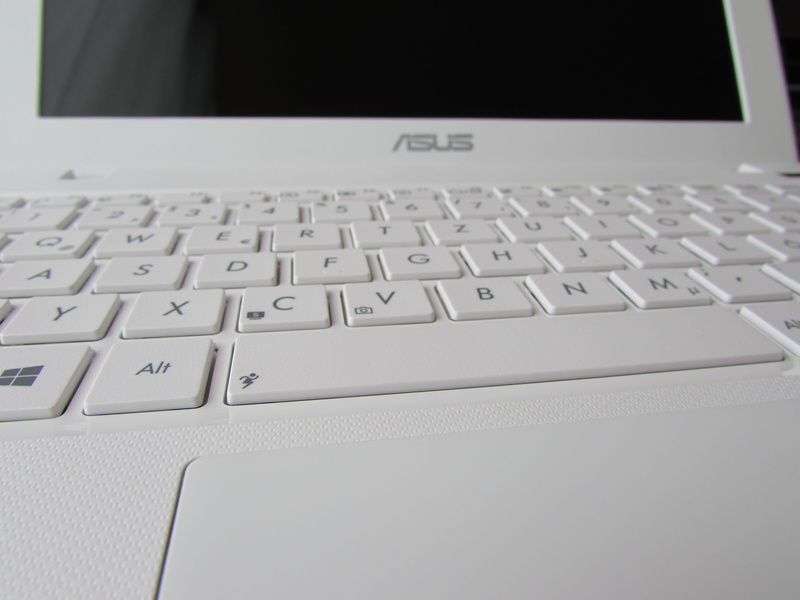 computer part, Notebook, pc, indoors, computer keyboard, white color, computer, 4K, wireless technology, Keys, computer key, white, blogging, keyboard