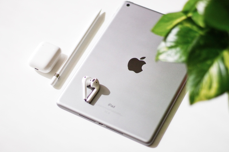 2K, technology, airpods, interior design, leaf, creativity, preparation, apple, white color, silver, copy space, nature, plant part, ipad, rubber, blank