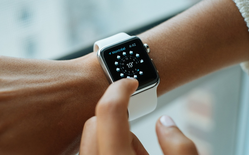indoors, focus on foreground, body part, human hand, women, day, technology, one person, close-up, 2K, lifestyles, adult, smartwatch, brand