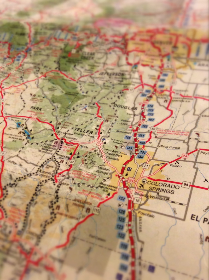 close-up, no people, indoors, travel destinations, 1080P, thumbtack, selective focus, western script, road trip, full frame, nature, travel, america, exploration