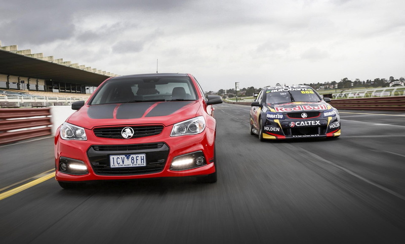 ss, architecture, motor vehicle, transportation, speed, sky, sports race, craig, sport, special, holden, cloud - sky, road, commodore, motion, v, driving