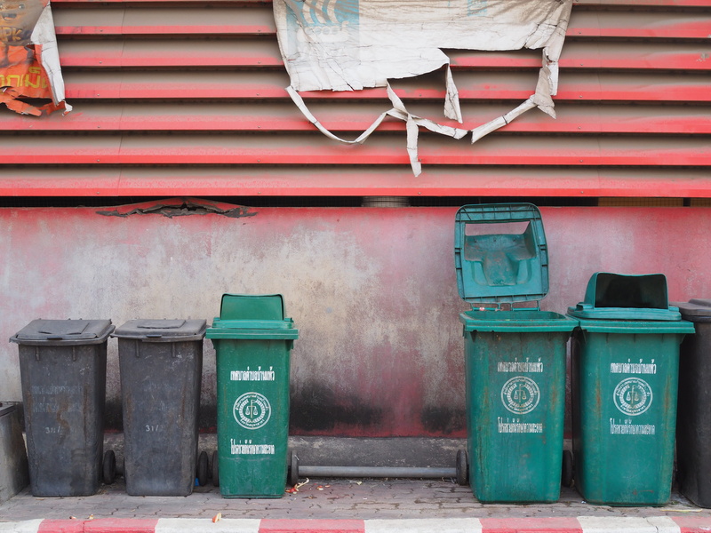 green, wall, architecture, trash, building exterior, recycling, red, metal, black, rubbish, environmental issues, communication, wall - building feature