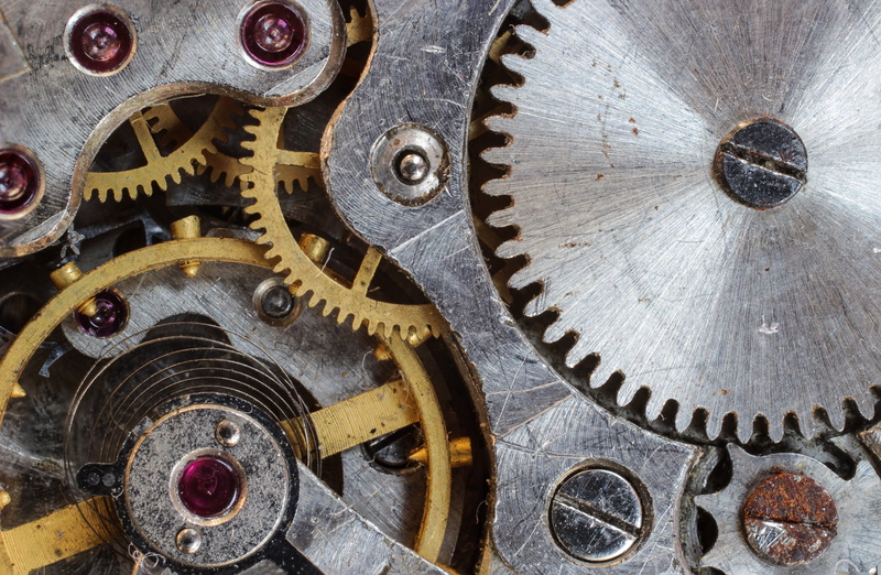 time, complexity, accuracy, close-up, macro, no people, antique, equipment, teamwork, pocket watch, 5K, metal, indoors, Gear, machine part, technology