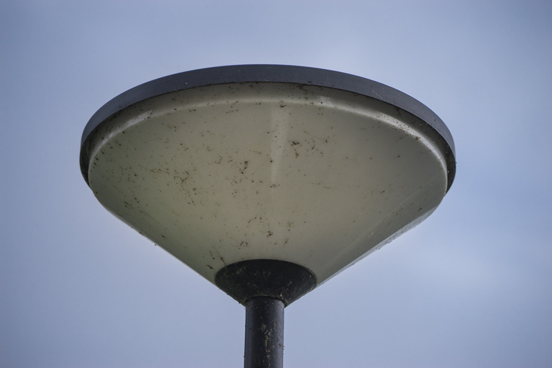 sidewalk, old, lamp, dirty, technology, switched off, day, metal, clear sky, 5K, street, single object, street light, copy space, close-up, outdoors, low angle view