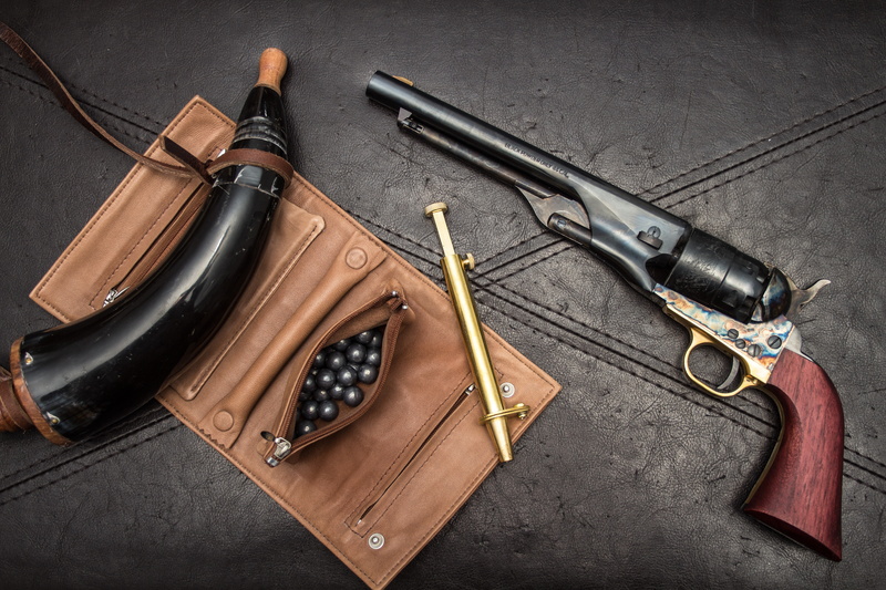 trunk, revolver, background, 1860, 5K