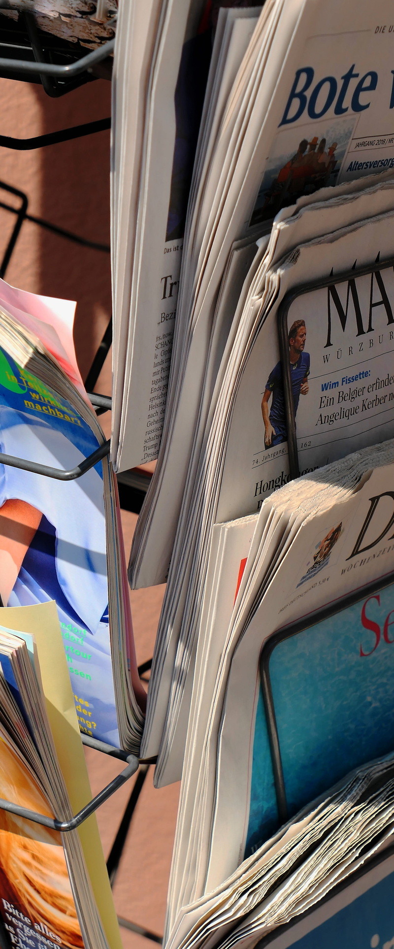 publication, large group of objects, newspaper, western script, stack, communication, relax, close-up, paper, 5K, news, no people, education, knowledge