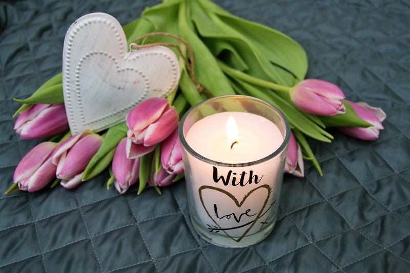 happiness, oh, freshness, the flame, springtime, decoration, romantic, pastel, wellbeing, 4K, yeah, burning candle, heart, love, evening, tulips, candle