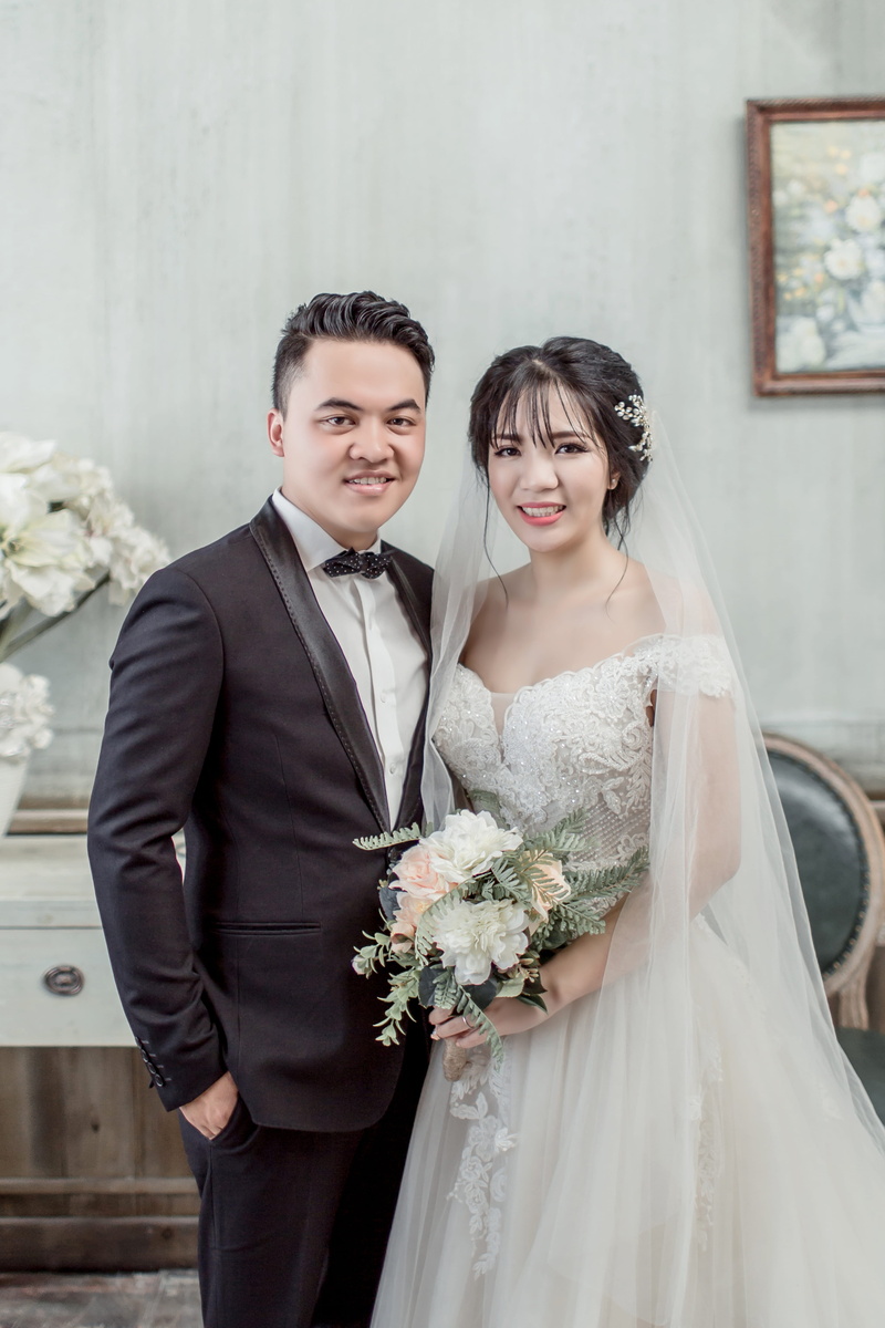 groom, wife, happiness, bride, marriage, love, smiling, wearing, room, life events, engagement, couple - relationship, women, wedding gown, standing, togetherness