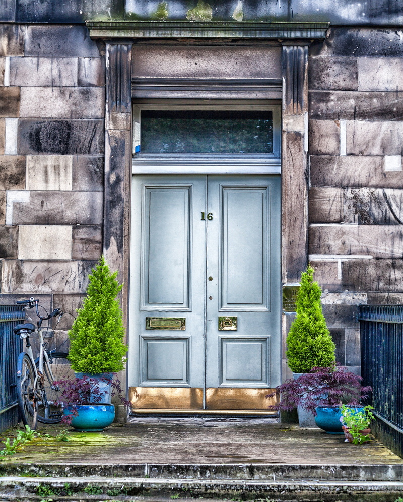 grey, built structure, old, closed, street, nature, plants, outdoors, hdr, apartment, security, building, cultures, no people, home, entrance, house, old-fashioned