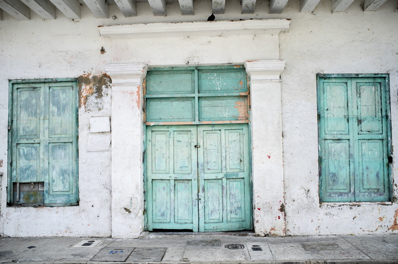 old, ruined, weathered, colonial, facade, travel, wall, painted, built structure, architecture, day, protection, no people, building, doors, white, abandoned