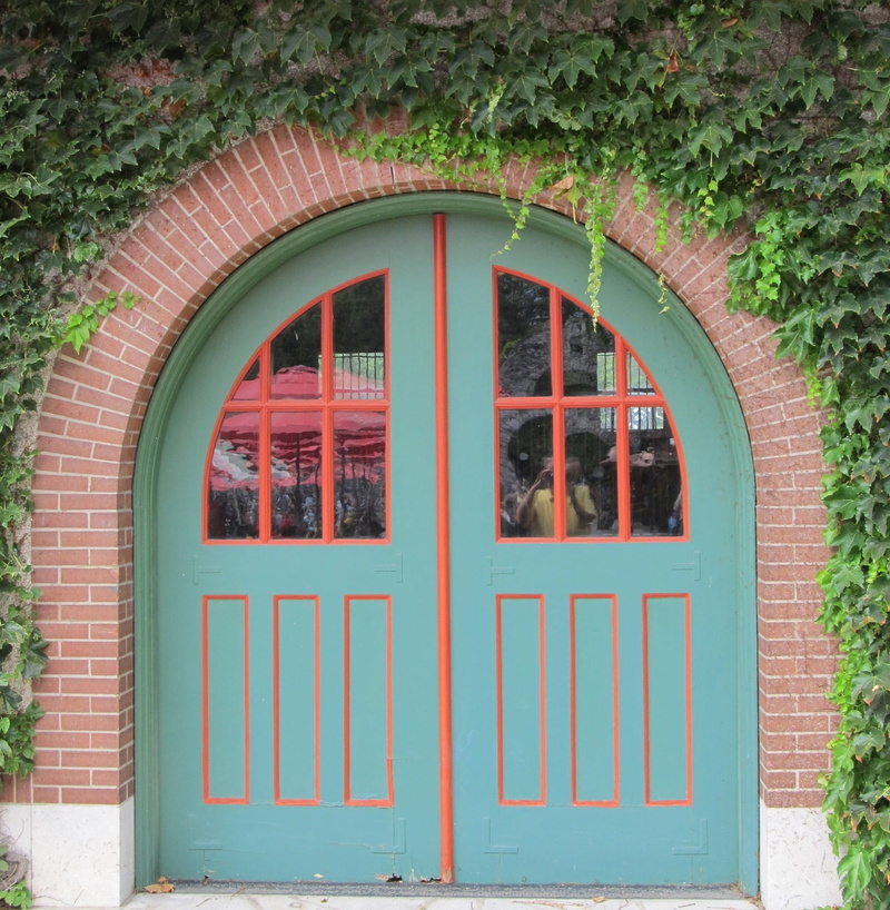 ivy, red trim, bricks, old, closed, brick wall, building exterior, window, arch, window frame, entrance, doors, no people, plant, entry, architecture, brick