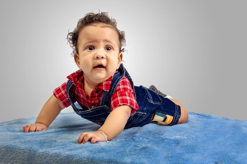 caprice, stop, hair, toy, teddy, i am a student, 5K, young, photographic studio, studio shot, baby, portrait, bebe, smiling, men, tender, emotion, happy