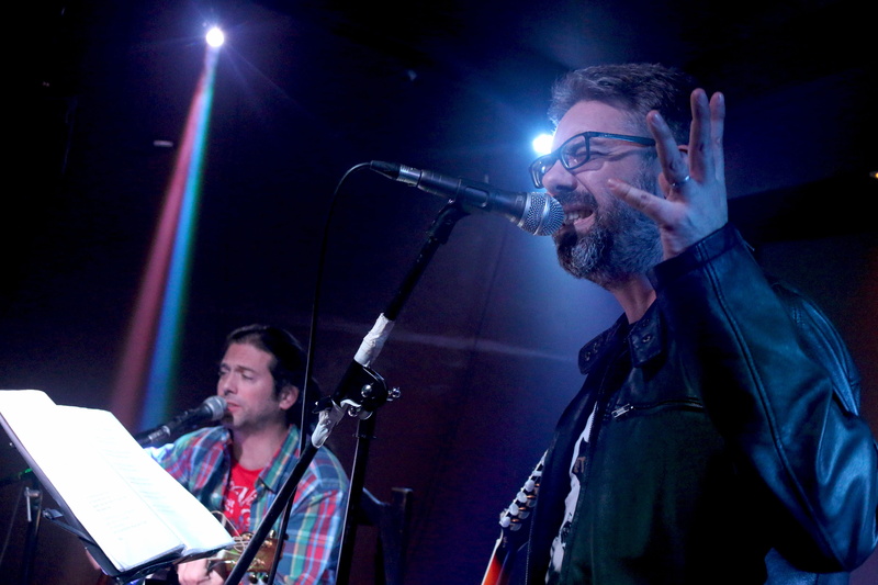 show, voice, artist, two people, duo, instruments, performance, microphone stand, arts culture and entertainment, musical, singing, artists, males, singer