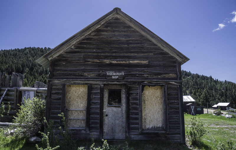 day, field, sky, elkhorn, abandoned, landscape, building Exterior, architecture And Buildings, plant, public domain, architecture, homes, Old, nature, Elkhorn