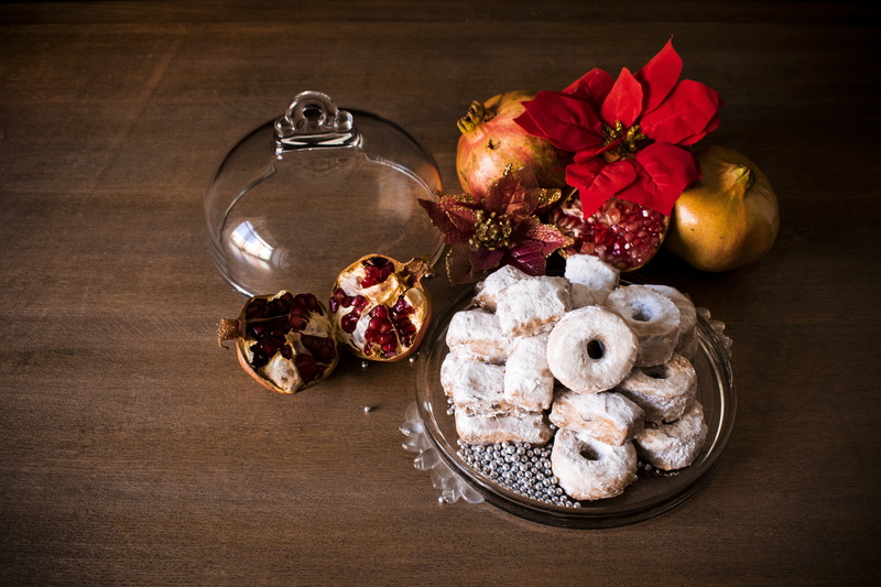 table, 5K, indoors, food, baked pastry item, delicious, fruit, healthy eating, still life, served, pact, food and drink, grenades, wellbeing, choice, spanish food