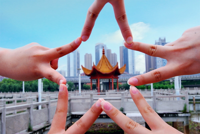 day, nature, civil administration, hand signal, individuality, youth, human body part, campus, real people, pavilion, hand, 2K, office building exterior