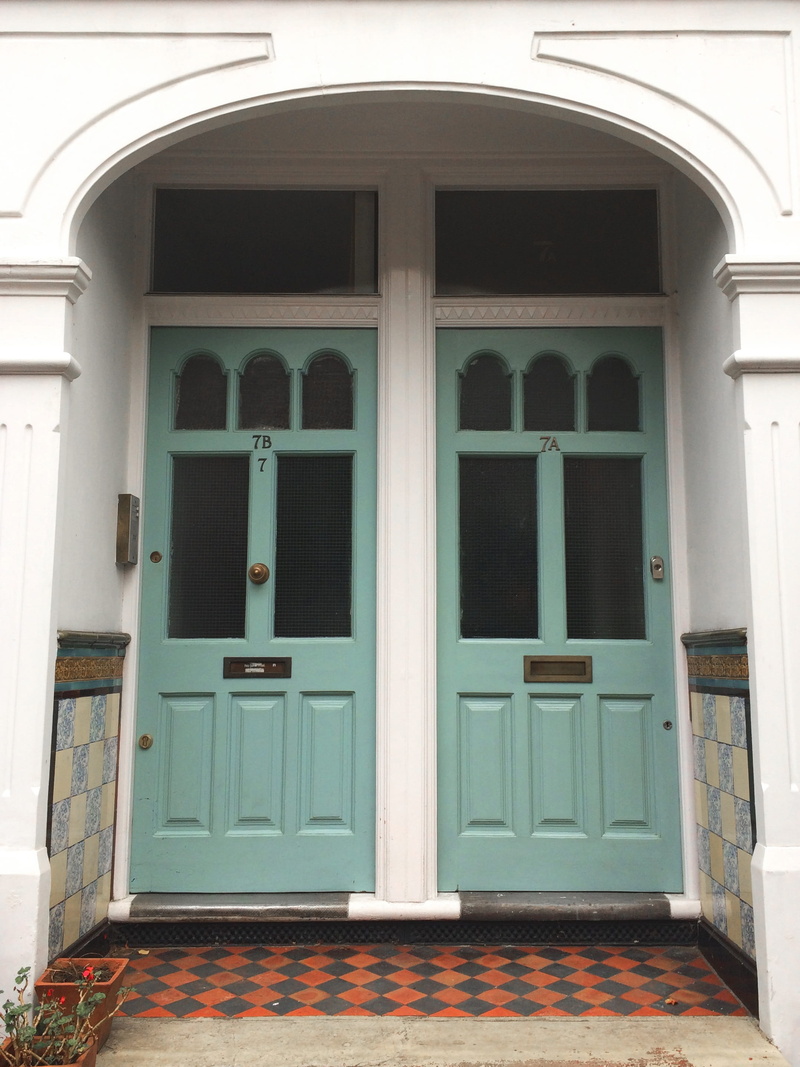 residential district, style, front, building exterior, green, wood - material, elegant, outdoors, traditional, blue, Door, white, open, no people, protection