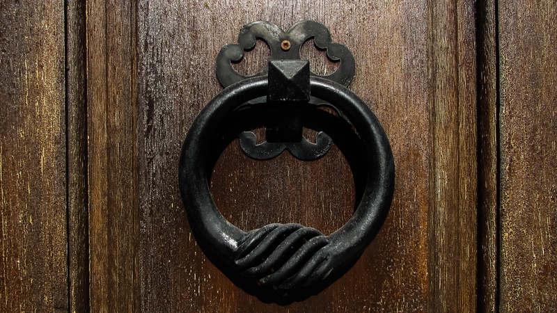 door knocker, decorative, protection, door, no people, old-fashioned, wooden, knocker, day, black color, doorknob, 4K, metallic, shape, ornate, security
