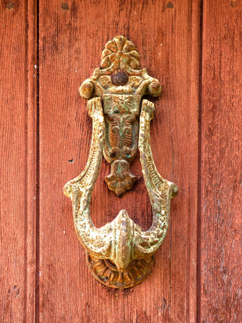 caller, cat, old door, animal representation, old, door, mammal, animal, call, entrance, feline, 4K, creativity, wood - material, knock knock, representation