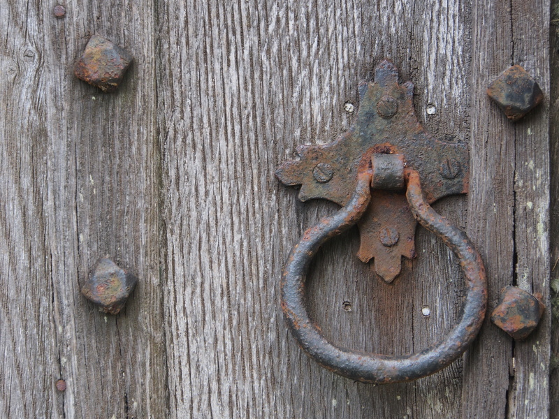 outdoors, lock, door, close-up, security, ring, latch, weathered, entrance, doorway, ancient, doorknob, traditional, old, nail, rusty, safety, closed, iron