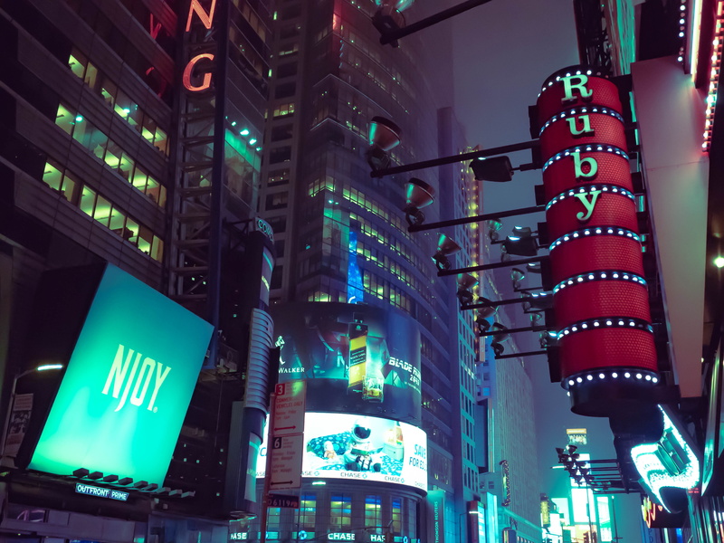 building exterior, blade runner, sign, photograhy, city lights, usa, architecture, illumination, new york, night time, building, advertisement, big screens