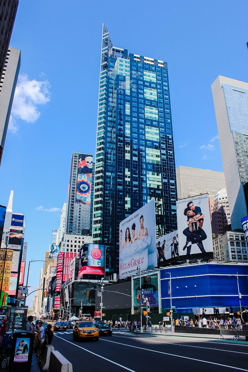 new, crowd, tourism, day, street, traffic, america, skyscraper, office building exterior, road, architecture, communication, transportation, building, sign