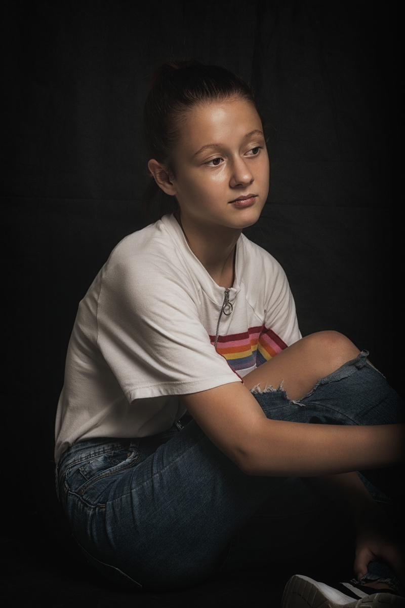 lovely, casual clothing, mood, front view, looking at camera, holding, girl, watching, emotion, young, woman, contemplation, males, one person, 5K, innocence
