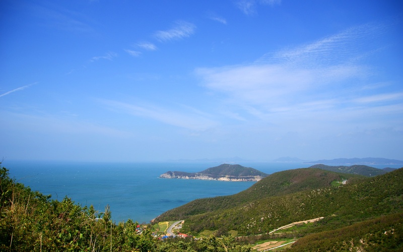 horizon over water, cloud - sky, horizon, bay, no people, whether or not, plant, day, water, k, beauty in nature, land, scenics - nature, beach, sea, mountain