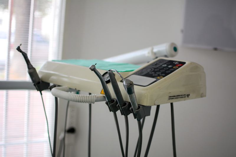 communication, connection, Lathe, focus on foreground, still life, 5K, telephone, healthcare And Medicine, no people, medical Equipment, business, absence