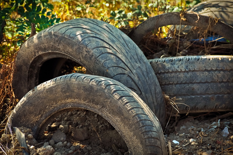 dirt, tooth of time, pollution, rot, dump, auto tires, nature, run-down, rubber, field, decline, bushes, land, sunlight, decay, auto, near, tyres, three