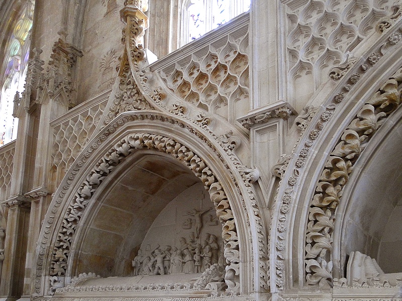 no people, carving - craft product, history, tourism, building, art and craft, manueline style, architectural column, low angle view, 2K, architecture and art