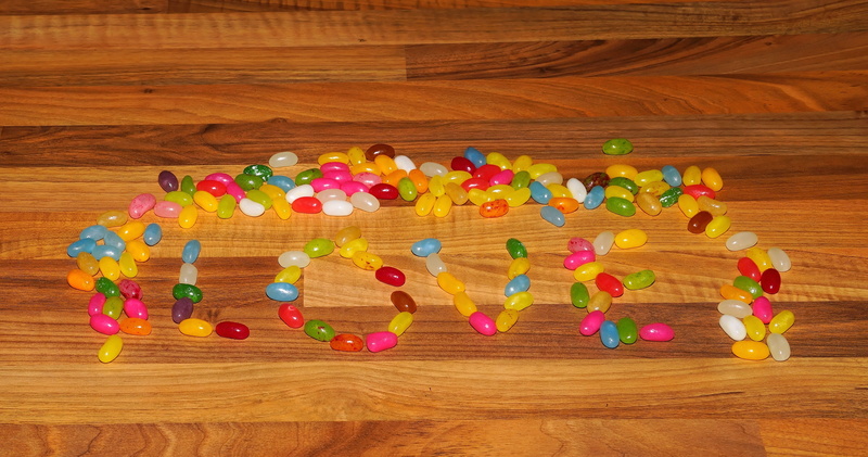 sweet, wood - material, choice, 4K, no people, candy, treat, temptation, large group of objects, still life, eat, arrangement, jellybeans, directly above