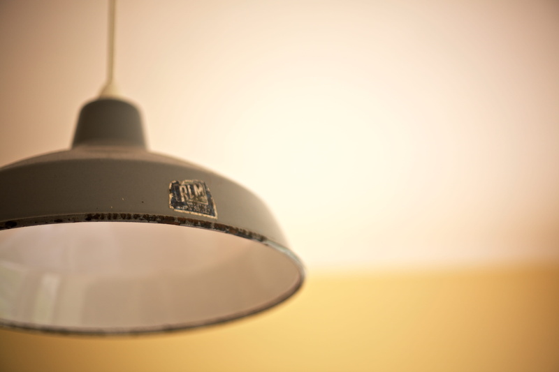 4K, light fixture, copy space, business, metal light fitting, light fitting, industrial, control, no pidgeon, no people, selective focus, nature, retro