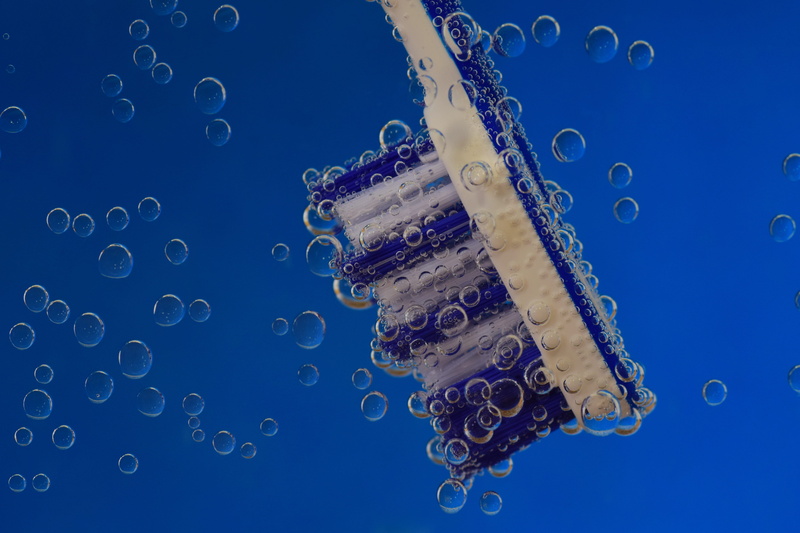 underwater, fragility, blubber, gas bubbles, clean water, nature, clean, 5K, no people, virus, science, water bubbles, brush, water, blue, hygiene, body care