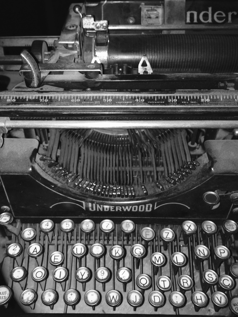 fashioned, push button, no people, hipster, alphabet, vintage, 2K, writer, inside, metal, dark, old, still life, nostalgia, close-up, old-fashioned, equipment