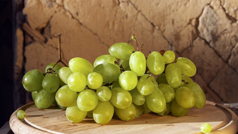 large group of objects, food, vitamin, winery, focus on foreground, nutrition, bunch, delicious, ripe, agriculture, no people, tasty, vine, fruits, sweet