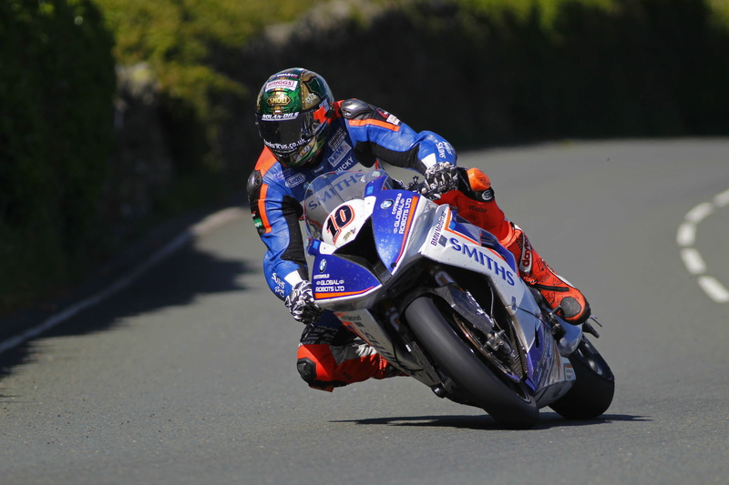 ride, mode of transportation, riding, driving, 5K, sport, blue, bike, motion, sports race, race, sports helmet, protective sportswear, sports equipment