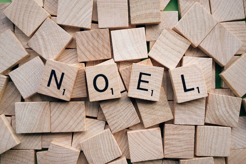 full frame, tiles, wood - material, container, still life, word, indoors, stack, christmas, 2K, letters, scrabble, art and craft, design, toy, abundance