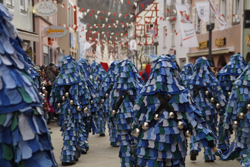 fools guild ulm, ulm, figure, haestraeger, larva, focus on foreground, handset, built structure, gaugama, armed forces, mask, carnival, fasnet, wooden mask