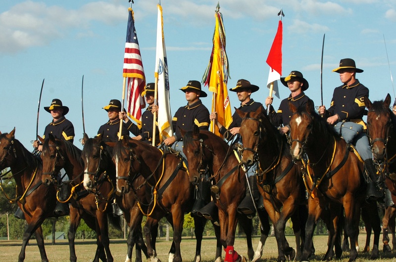 patriotism, armed forces, headwear, domestic animals, people, group of people, army soldier, soldiers, army, tradition, protection, horse, traditional