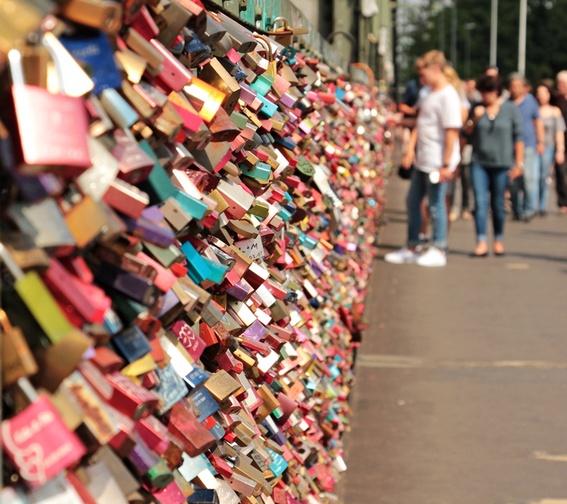 safety, abundance, bridge, choice, tourism, positive emotion, piled, lovers, engraving, eternity, connection, heart, castles, wall, bridge - man made structure