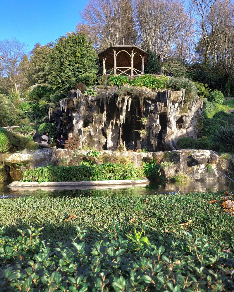 lake, landscape, 2K, braga, potted plant, outdoors, abies, plant, green color, garden, bom jesus do monte, building, nature, grass, waterfall, non-urban scene