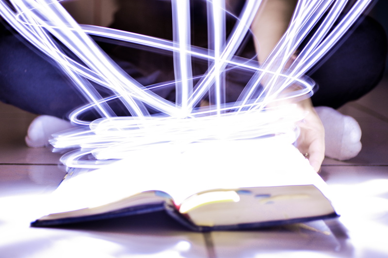 connection, communication, light - natural phenomenon, human hand, indoors, selective focus, one person, table, glowing, brazil, technology, illuminated