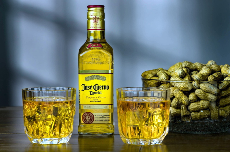alcohol, bottles, Tequila (Alcohol), nuts, 2K