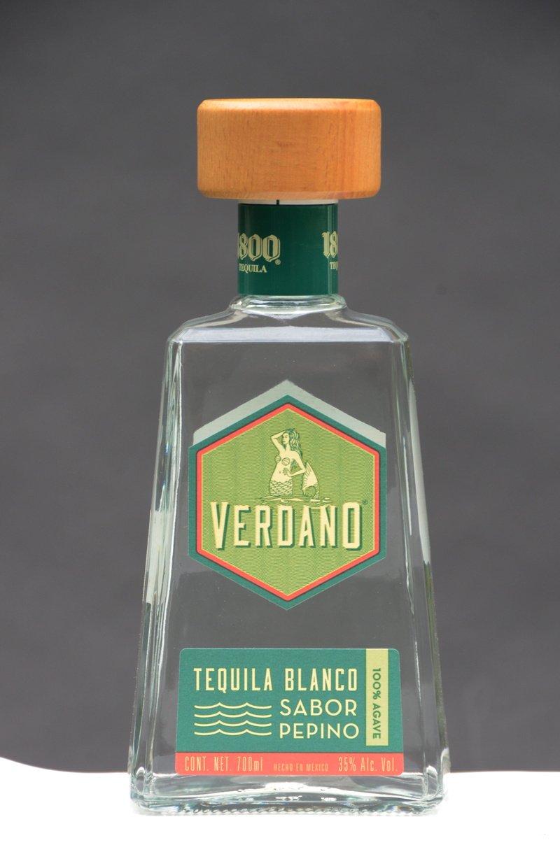 verdano tequila, Tequila Jalisco, tequila, guidance, blanco tequila jalisco, jalisco, 4K, alcohol, sign, symbol, bottle, gray background, direction, black background