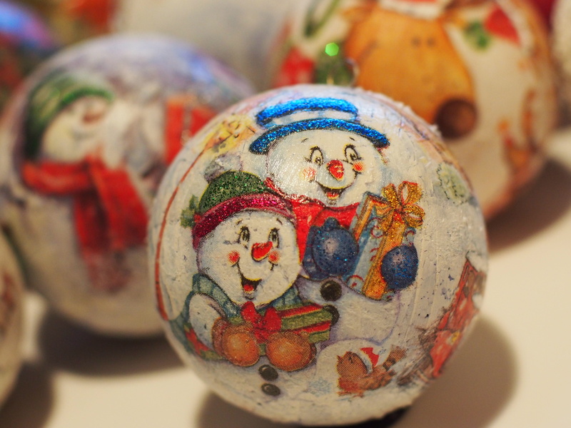 close-up, ornate, souvenir, 4K, craft, multi Colored, paint, holiday, Balls, christmas decoration, focus on foreground, cultures, festival, Christmas
