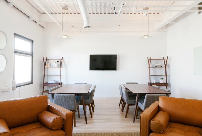 electric lamp, office, architecture, ceiling, flat, interior, indoors, home interior, furniture, frame, white, wooden, dining, screen, modern, tv, tables